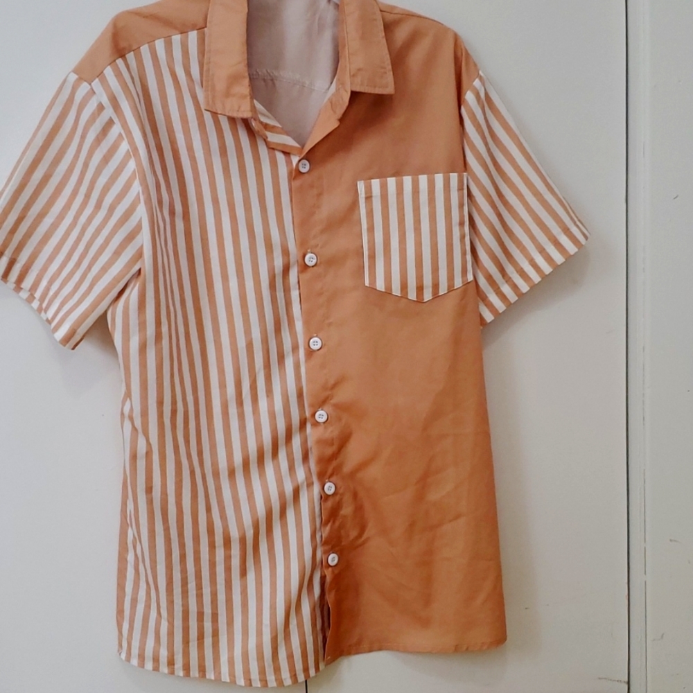 Men size small casual summer button up shirt
